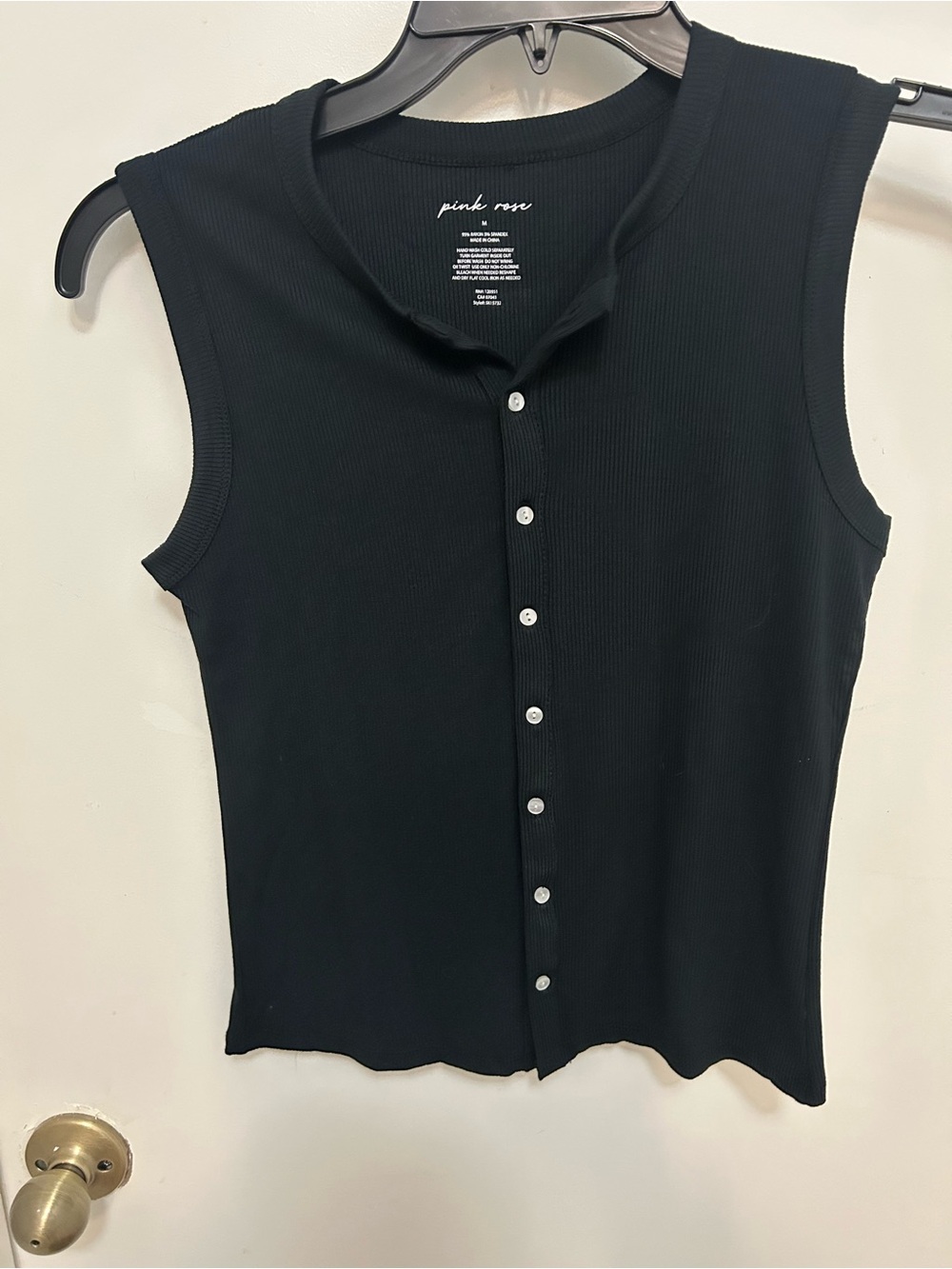 Pink Rose Black Sleeveless Button-Front Ribbed Tank